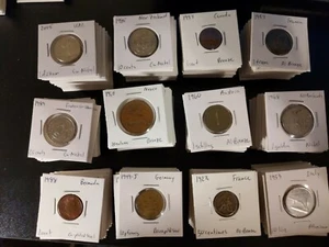 OLD FOREIGN COIN LOT 20 FOREIGN COINS IN COIN FLIPS - Picture 1 of 7