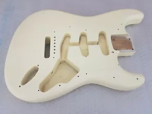 1984 SQUIER by FENDER STRATOCASTER JV BODY '62 - Made in JAPAN - Picture 1 of 9
