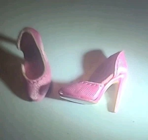 Integrity Toys Poppy Parker High Heel Füße rosa Schuhe neu passen ähnliche Füße Puppen - Bild 1 von 3
