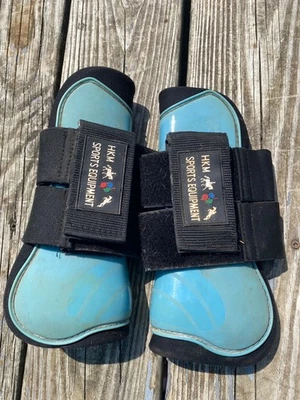 HMK Sports Equipment blue open front tendon boots lightly used - Image 1 of 4