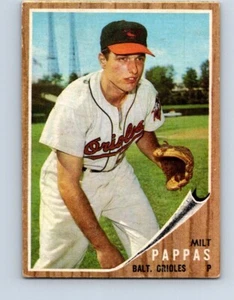 VINTAGE BASEBALL CARD TOPPS 1962 BALTIMORE ORIOLES MILT PAPPAS NO900 - Picture 1 of 2