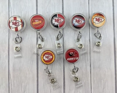 Carrete de insignia Chiefs, carrete de insignia RN retráctil, carrete de insignia de enfermera, carrete de fútbol americano Foto 1 de 3