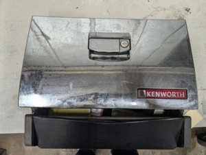 GUANTERA KENWORTH T600 USADA - Imagen 1 de 4