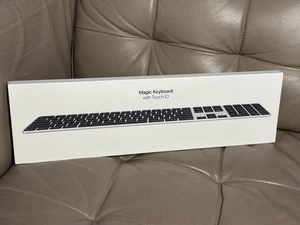 Apple Magic Keyboard with Touch ID And Numeric Keypad USB-C - Model A3119 - Afbeelding 1 van 2