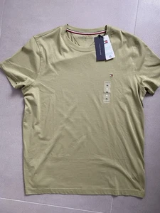 Tommy Hilfiger T Shirt XL NEU Mit Etikett Herren Olive Tolle Farbe Ehemals 40€ - Bild 1 von 9