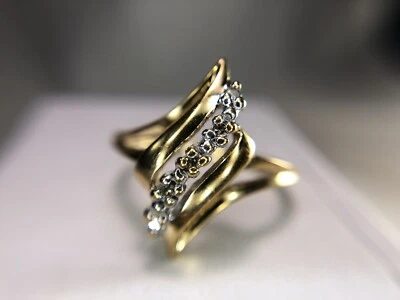 Estate Vintage 10k Yellow Gold Natural Round Brilliant Diamond Cocktail Ring  - Image 1 of 4