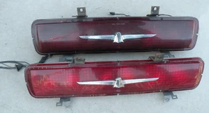 FORD THUNDERBIRD TAIL LIGHT TURN SIGNAL REFLECTOR LENS HOUSING PAIR 1964 64 OEM - Picture 1 of 16