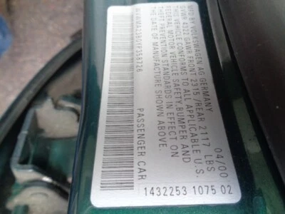 Módulo de control del motor usado (ECM) se adapta a: Volkswagen Passat 2000 control electrónico Foto 1 de 4