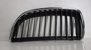 BMW 3er E90 E91 LCI Nierengitter Beifahrerseite vorne Chrom N/S 7120007 - Bild 1 von 5