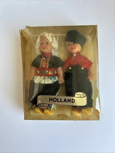 2 Vintage Holland Kostüm Souvenir Miniatur Junge und Mädchen Puppen - Bild 1 von 2