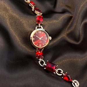 Trendy für Tiefsee Herz Quarz Armband Uhr für Mode Statements - Picture 1 of 29