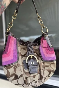 Y2K Coach Schultertasche mit rosa und lila Wildleder Messingschnallen Staubbeutel Inc. - Bild 1 von 14