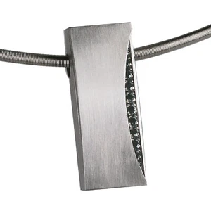 Ernstes Design Anhänger AN269  BL Zirkonia schwarz Edelstahl 26 mm Qualität - Bild 1 von 3