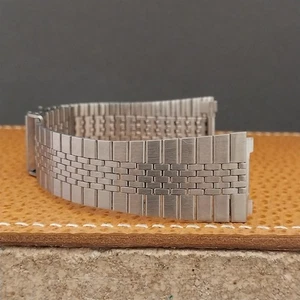 18mm Edelstahl Classic LED LCD Nos unbenutzt 70er Jahre Vintage Uhrenarmband - Bild 1 von 10