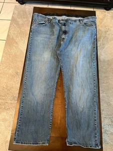 Wrangler Jeans Classic Fit Straight Leg 50X29 Blue Denim Casual Everyday NWT - Picture 1 of 4