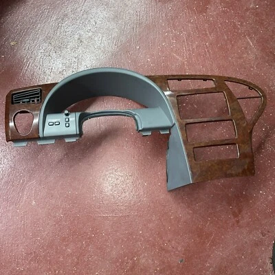 Buick Rendezvous CX 2006 2007 tablero central delantero velocímetro radio bisel usado Foto 1 de 4