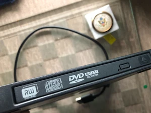 HP MultiBay External USB CD/DVD Burner for NC6400 NC8230 NW8240 6910 6930 2530P - Picture 1 of 5