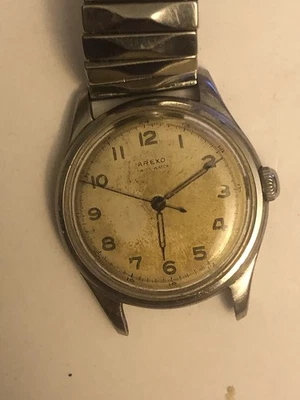 Reloj de pulsera militar vintage Le Phare para hombre de la Segunda Guerra Mundial Foto 1 de 4
