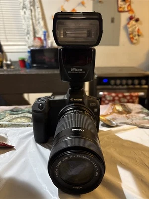 Цифровая зеркальная камера Canon EOS RP 26,2 Мп черная. Включает в себя Nikon Speedlight SB700 - Изображение 1 из 4