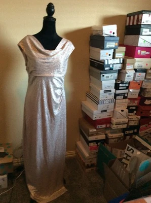 Vestido Connected Apparel dorado talla 12 Foto 1 de 2