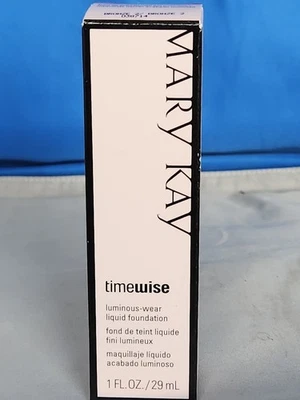 Mary Kay Timewise 1 Oz Luminous Wear Liquid Foundation Bronze 2  - 038714  - Image 1 of 4
