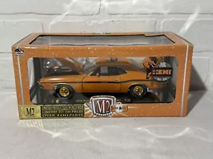 1:24 CHASE M2 Machines 1970 Dodge Challenger R/T Hemi 50 Years 1 of 300 Orange - Picture 1 of 11