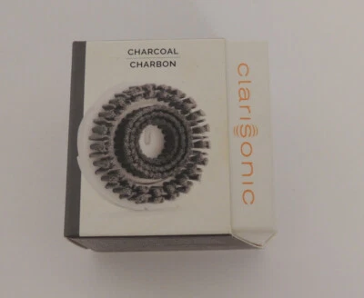 Cepillo de repuesto para masaje de limpieza facial con infusión de carbón Clarisonic Foto 1 de 4