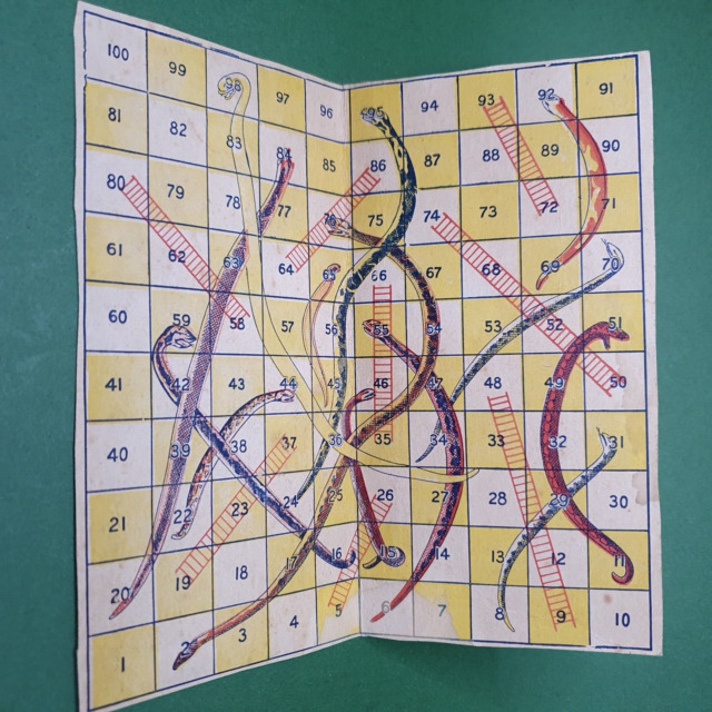 Preços baixos em Cardinal Snakes & Ladders Jogos tradicionais e de  tabuleiro