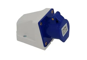240V 16A 3 Pin Ip44 Outdoor Electrical Panel Socket Outlet 16 Amp - Picture 1 of 2