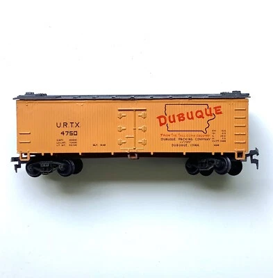 Vtg HO Gauge Dubuque Reefer Car URTX 4750 Train Model Railroad Hong Kong Made - Image 1 of 4