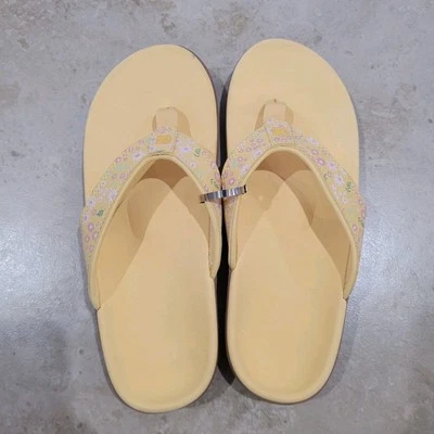 Chanclas Spenco para mujer talla 8,5 seda de maíz amarillo floral Foto 1 de 4