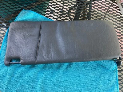 Parasol Alfa Romeo Milano Foto 1 de 2