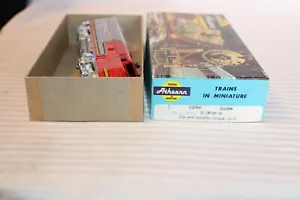 HO Scale Athearn, F-7A, Locomotive, Santa Fe, War Bonnet Red, NO # DUMMY - Picture 1 of 4