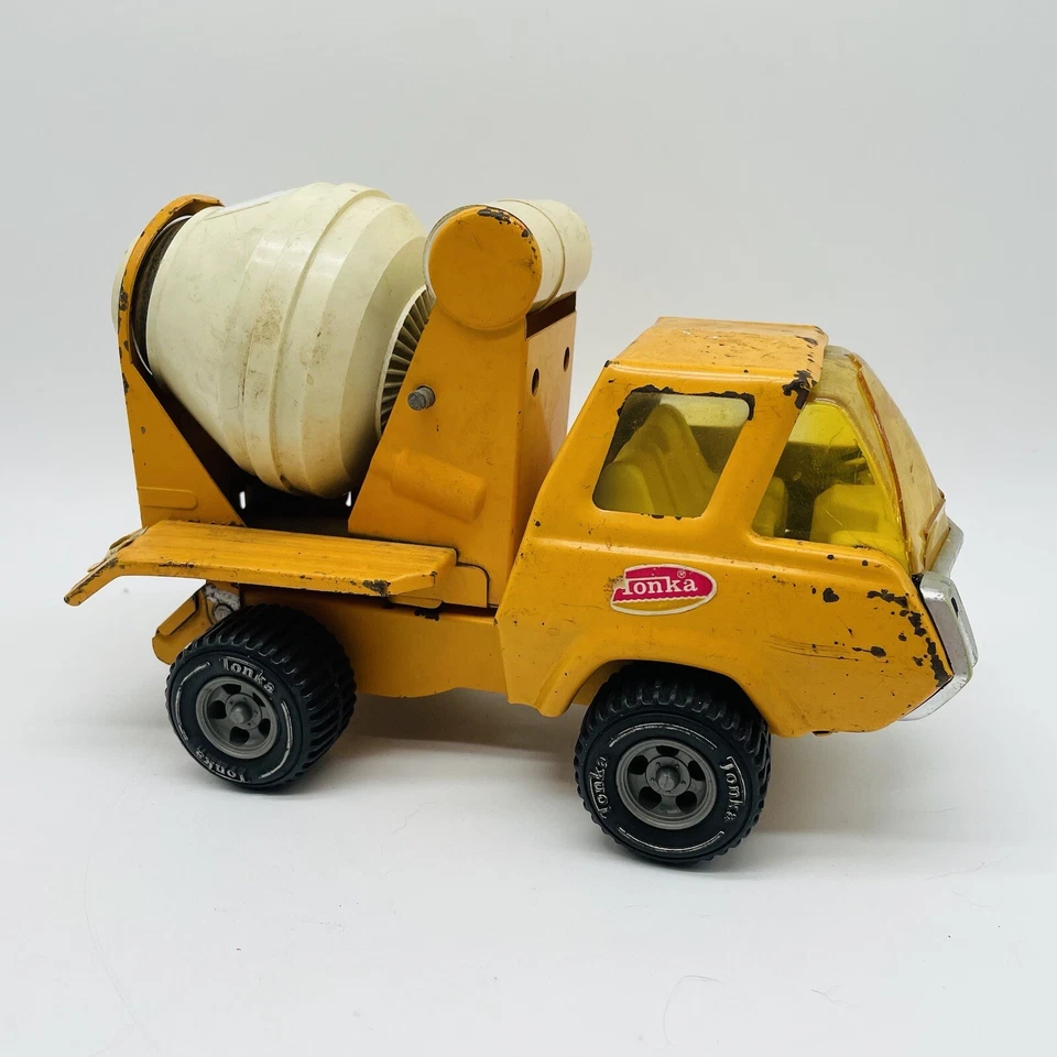 Vintage Tonka Cement Truck 2 axle Pressed Steel - Image 1 of 4