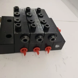 Lincoln MC2 -HP-24T & More Series Progressive Valve, Metering Devices, 8 Pc Unit - Picture 1 of 13