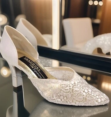 Peacocks Sz 7.5 Ivory Wedding Kitten Heels Lace Vintage - Image 1 of 4