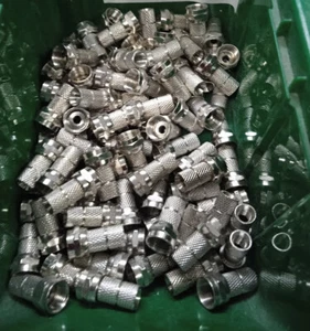 connettore f ad avvitamento per sat e cavo da 5mm, confezione da 10 pezzi - Imagen 1 de 1