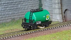 Herkat 1402 Wagon nettoyeur, citerne BP, DB, entretien des voies, échelle N - Picture 1 of 2
