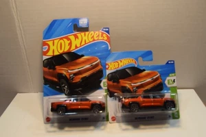 2025 Hot wheels LOT OF 2 SILVERADO EV RST #86 HW EV Orange SHORT & LONG CARDS - Bild 1 von 3