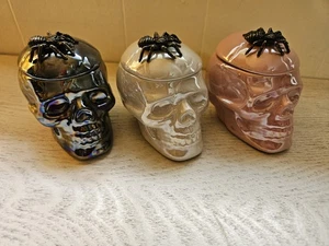 NEW Set of 3 Mini Skull Candles HomeWorx by Slatkin + Co Black Plum & Oak 4 oz - Picture 1 of 10