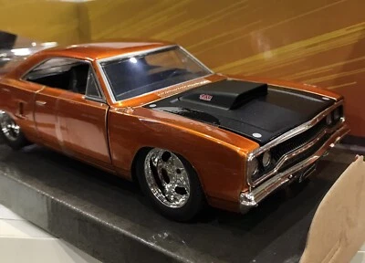 Modellino Jada Dom's Plymouth Road Runner 97126  1:24  Fast and Furious Die-Cast - Immagine 1 di 4