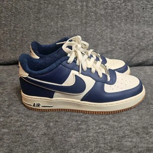 Nike Air Force 1 LV8 3 GS College Pack Midnight Navy DQ5972-101 taglia 6,5 anni - Foto 1 di 10