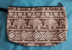 Cotton make up bag with elephant design & zip to close. - Picture 1 of 4