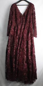 3C48 NEW $ 798 Sz 18 Women Mac Duggal Beaded Floral Embroidered Long Sleeve Gown