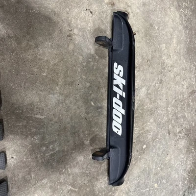 Ski-Doo Summit MXZ 600 700 1999-2003 OEM capó bisagra punto pivote panel conjunto Foto 1 de 4