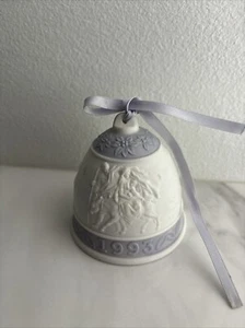 Vintage 1993 LLADRÓ Bisque Porcelain Bell Christmas Ornament - Picture 1 of 9