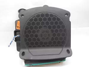 Altavoz subwoofer lateral derecho BMW serie 2 OEM 65132622862 / 2622862 DX0631 - Imagen 1 de 6