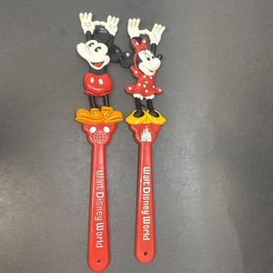 Vintage 1970s Mickey Mouse & Minnie Mouse Walt Disney World Back Scratcher 15.5” - Picture 1 of 14