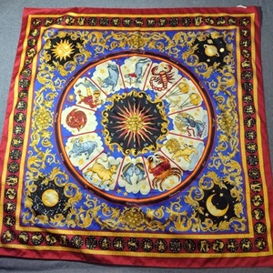 Vintage Avon "Zeichen der Sterne" Astrologie Sternzeichen 35" Schal Made in Italy 1970er - Bild 1 von 3