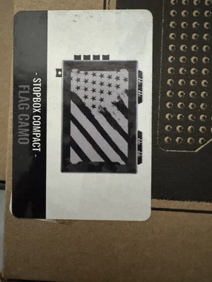 Caja fuerte para pistola StopBox negra profesional tamaño compacto - Hecha en EE. UU. Foto 1 de 3